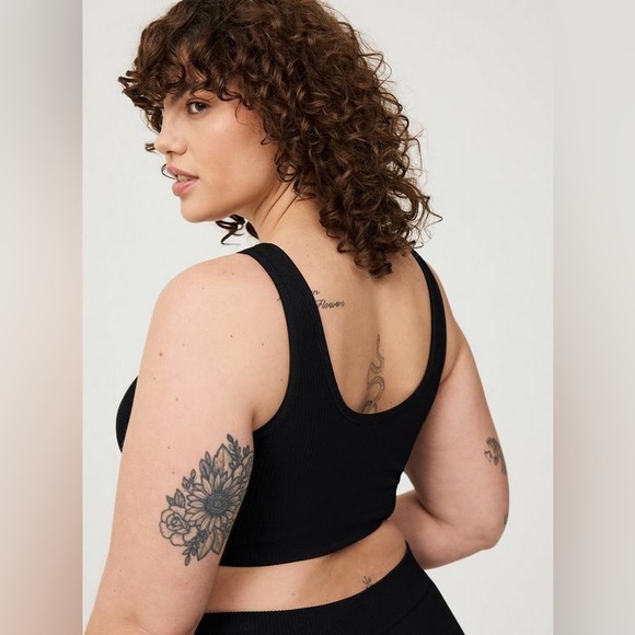 Torrid Seamless Rib Bralette - Picture 4 of 10